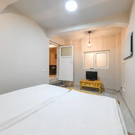 Two Bedroom Apartment In The City Center