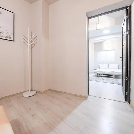 Two Bedroom Apartment In The City Center Apartman Kolozsvár