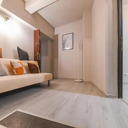 Two Bedroom Apartment In The City Center